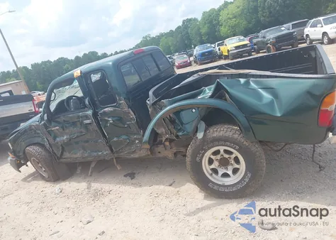 1999 Toyota Tacoma z USA, uszkodzony, nr VIN 4TAWN72N2XZ542053